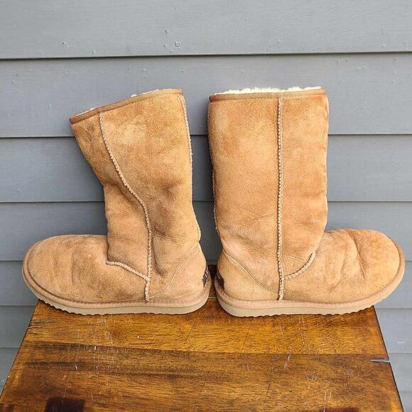 UGG Original Tan Suede Shearling Boot size 6 - Picture 1 of 8